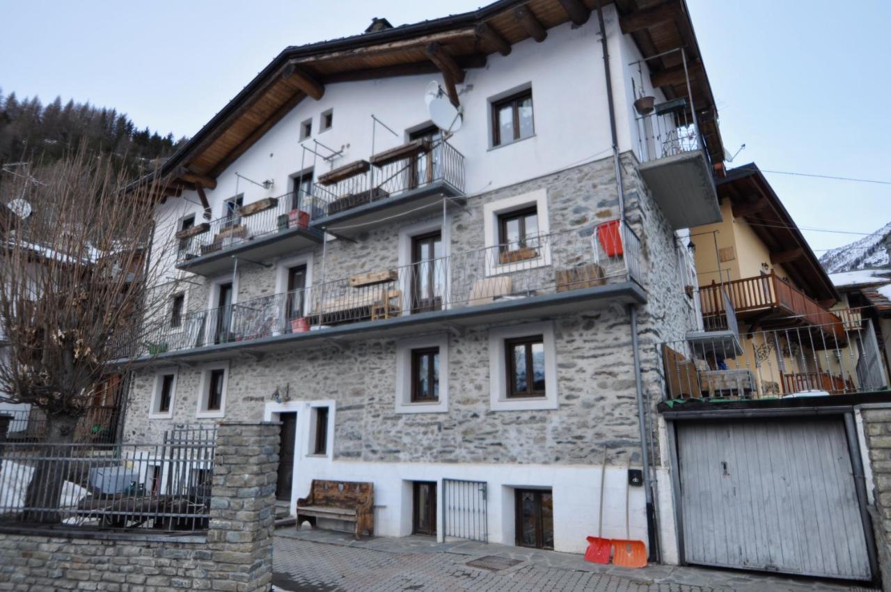 Magnifica Tavernetta Di La Thuile Eksteriør billede